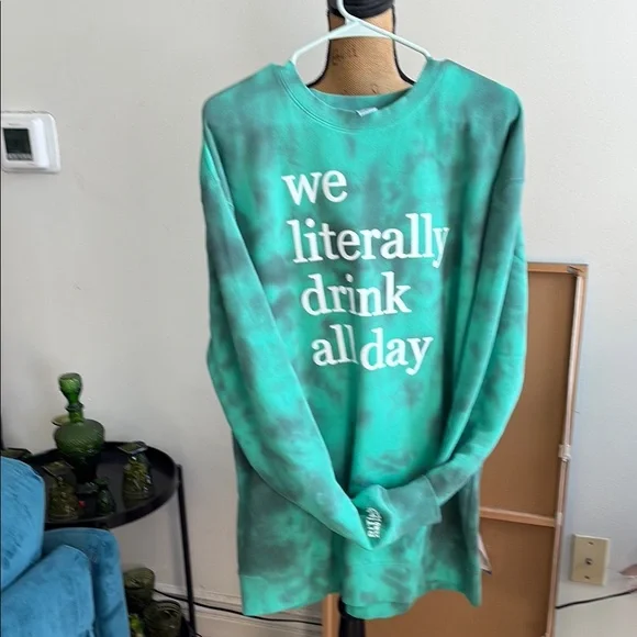 Green Tie-Dye Graphic Sweatshirt - Picture 4 of 5